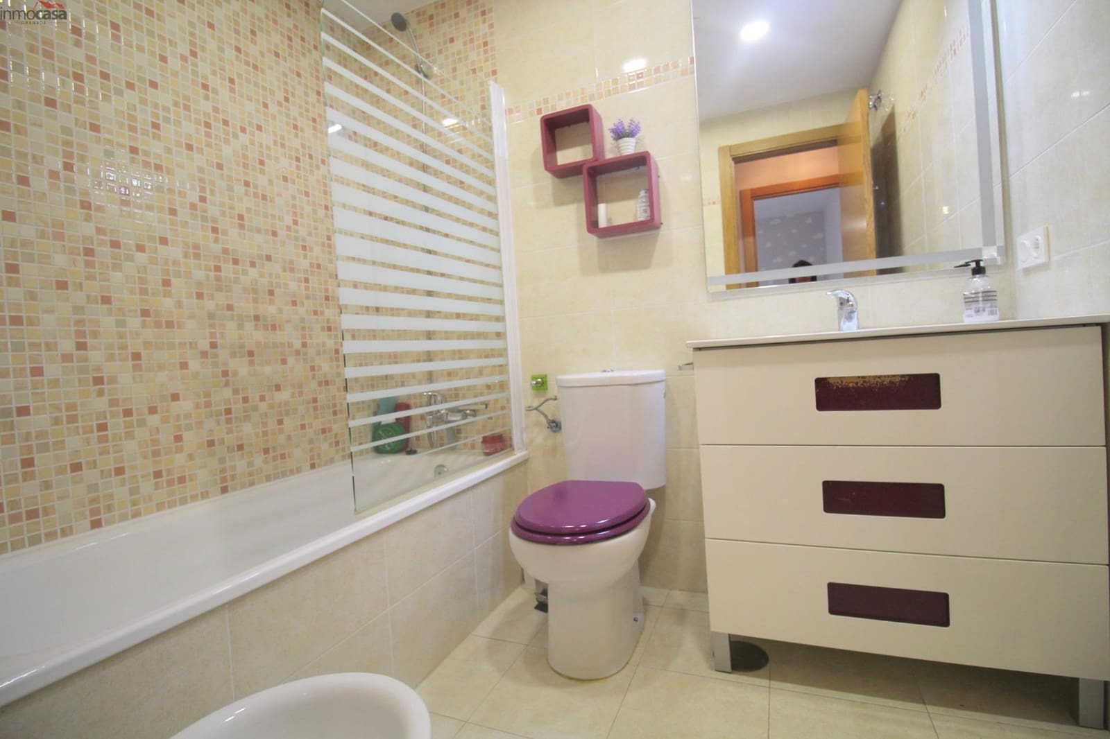 3 soveværelse Penthouse til leje i Churriana de la Vega - € 900 (Ref: 9272753)