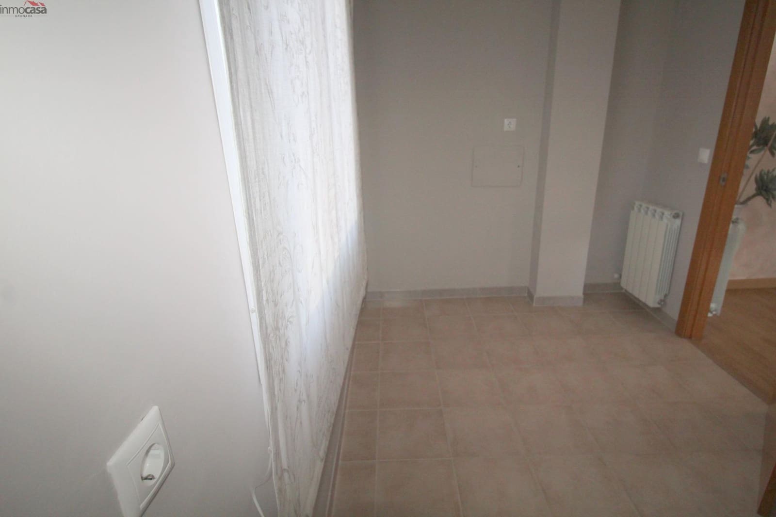 3 soveværelse Penthouse til leje i Churriana de la Vega - € 900 (Ref: 9272753)