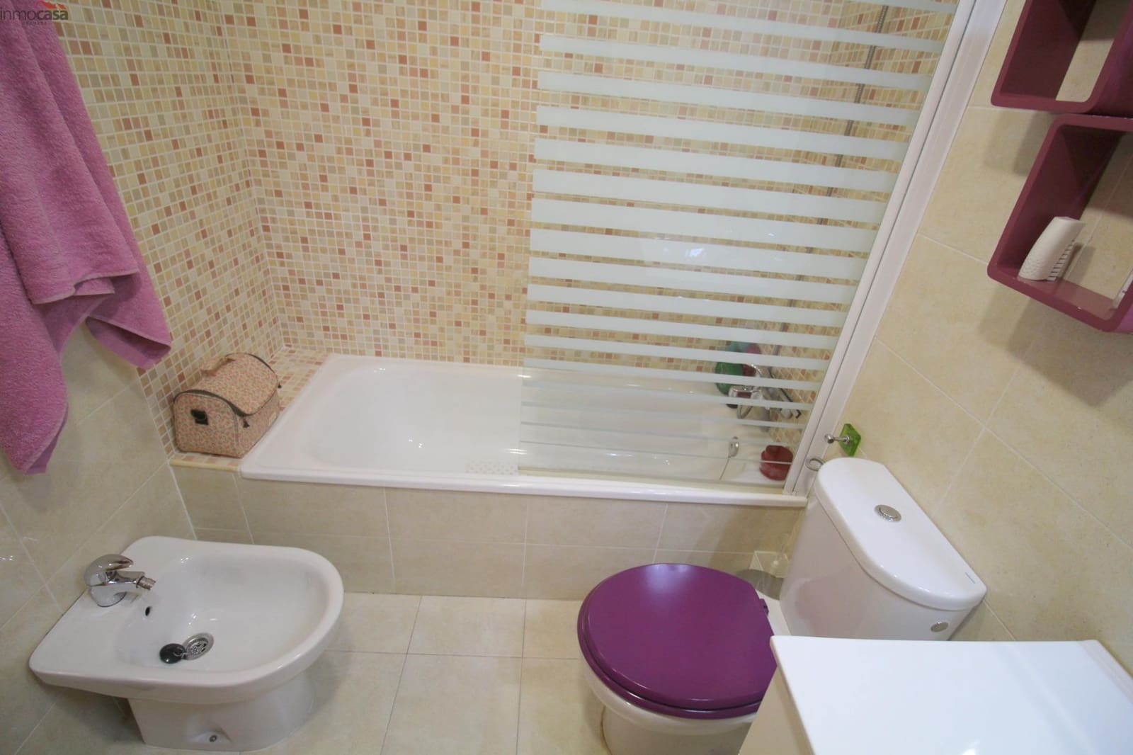 3 soveværelse Penthouse til leje i Churriana de la Vega - € 900 (Ref: 9272753)