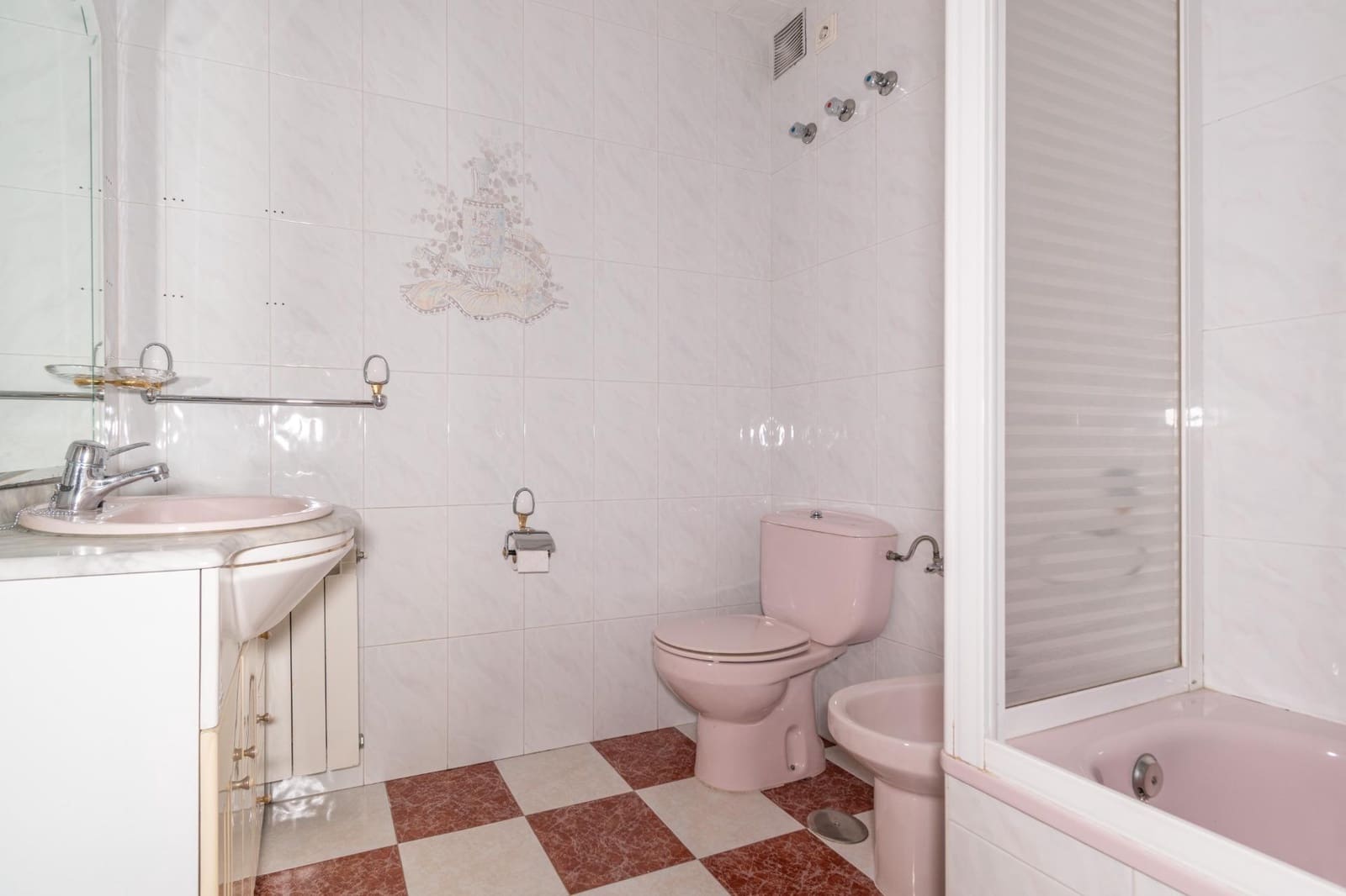 3 soverom Leilighet til salgs i Armilla med garasje - € 170 000 (Ref: 9291757)