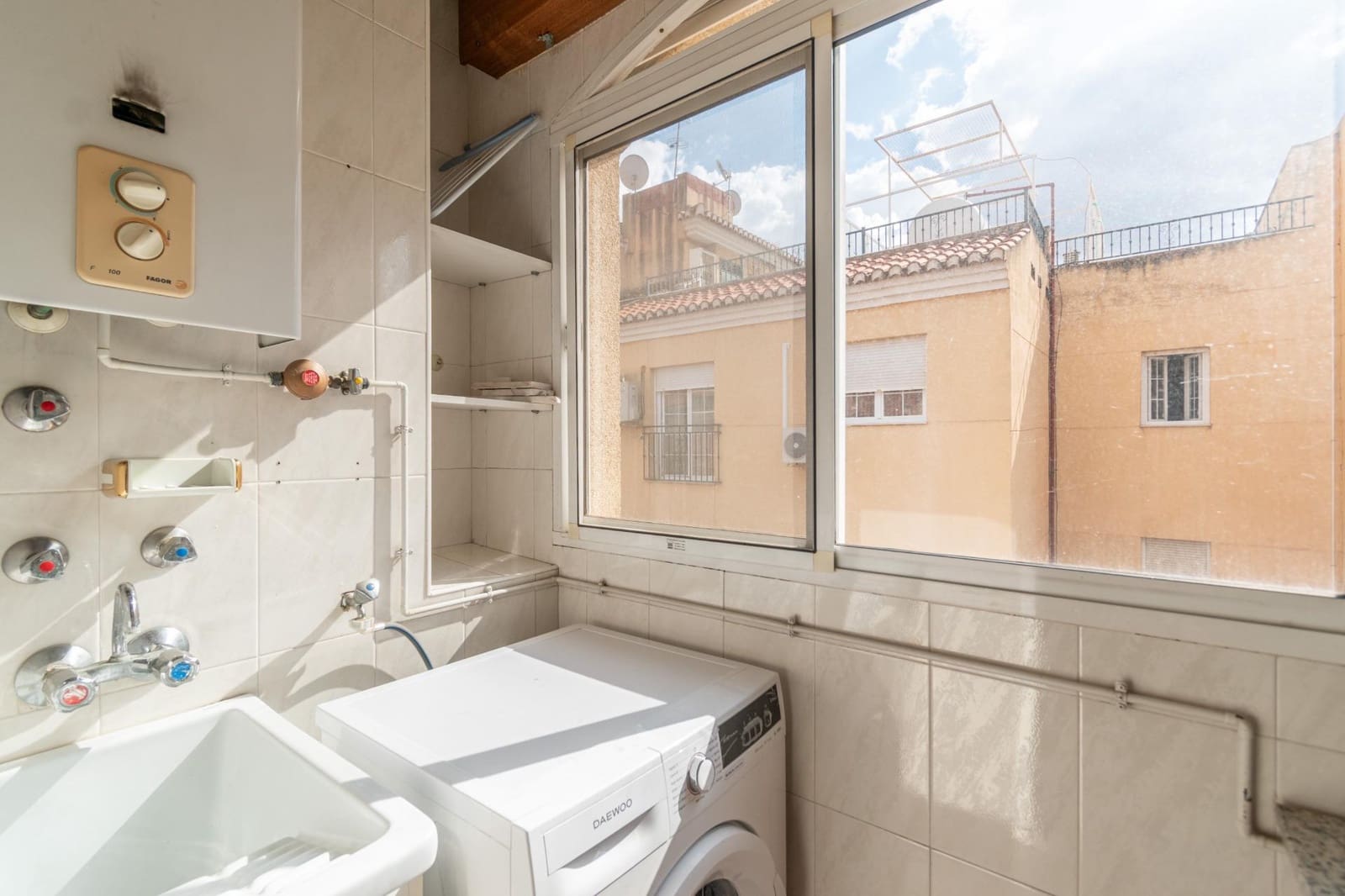 3 soverom Leilighet til salgs i Armilla med garasje - € 170 000 (Ref: 9291757)