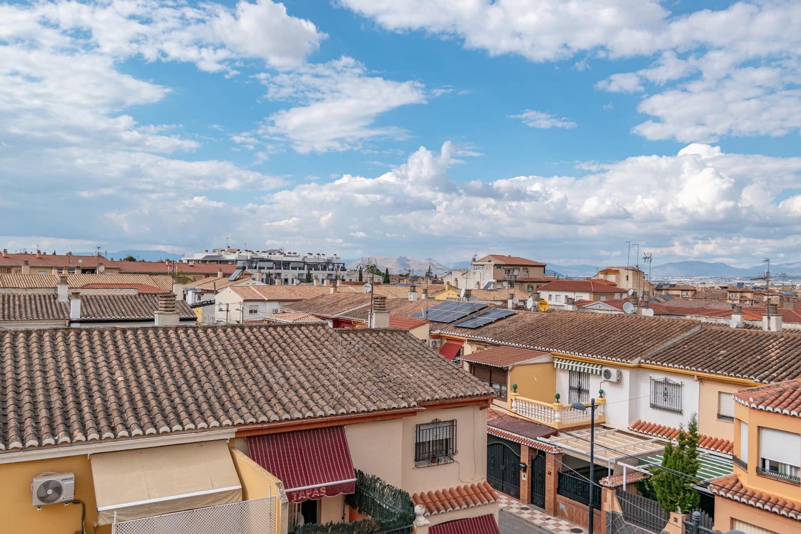 3 soverom Leilighet til salgs i Armilla med garasje - € 170 000 (Ref: 9291757)