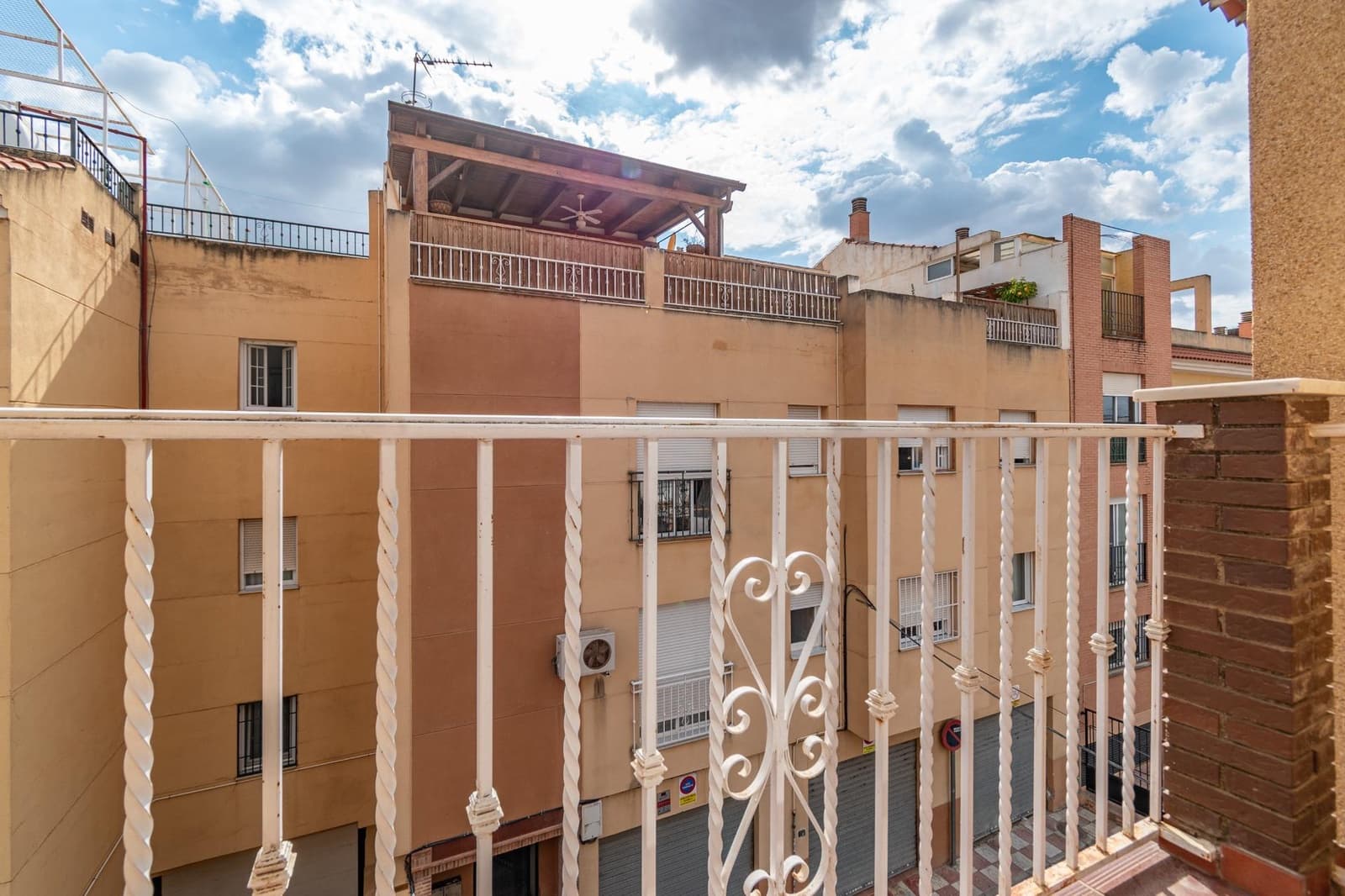 3 soveværelse Lejlighed til salg i Armilla med garage - € 170.000 (Ref: 9291757)