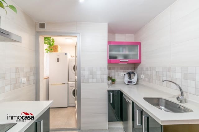 Piso de 3 habitaciones en Alhendín en venta con piscina garaje - 209.900 € (Ref: 9301191)