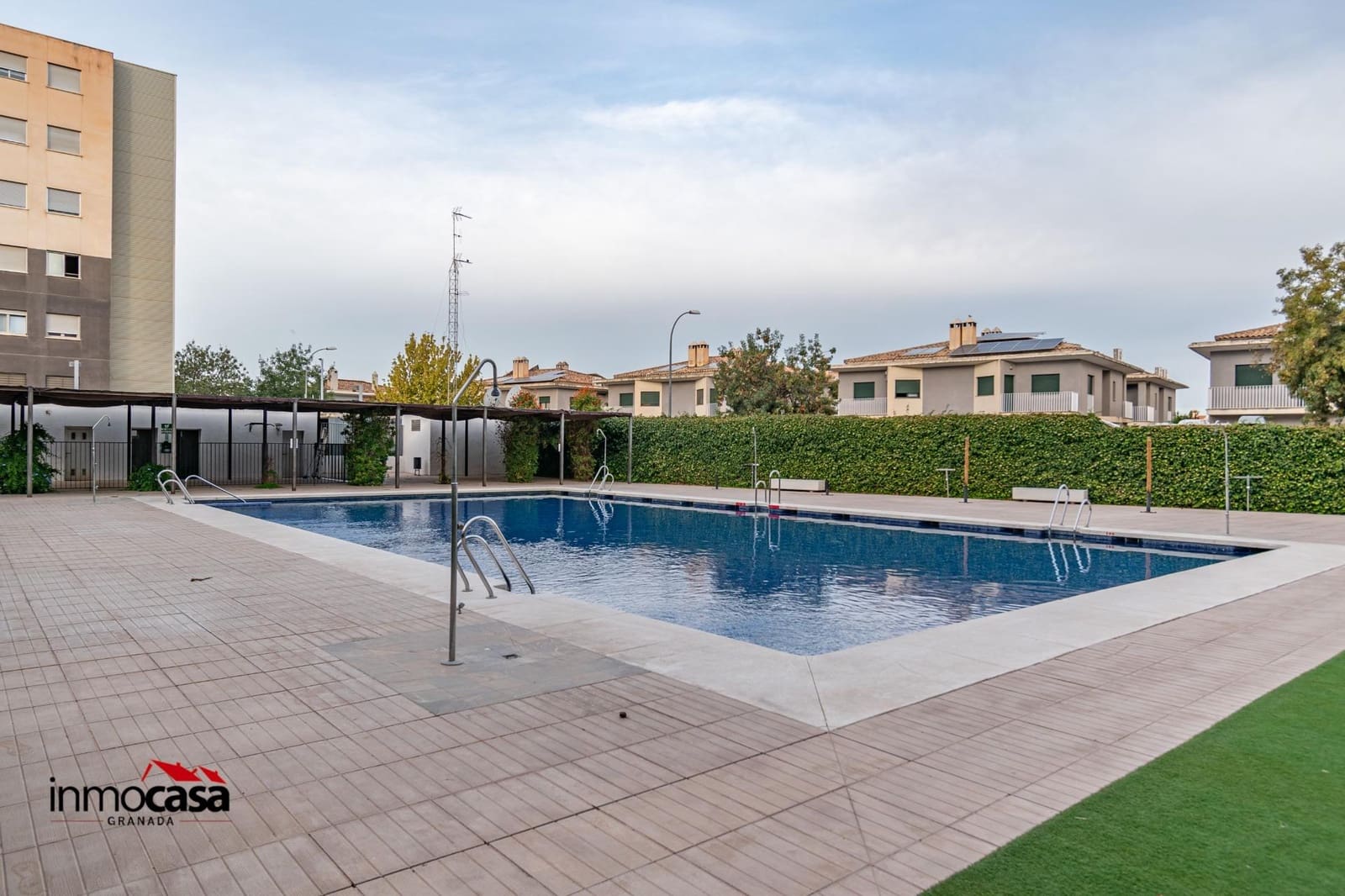 Piso de 3 habitaciones en Alhendín en venta con piscina garaje - 209.900 € (Ref: 9301191)