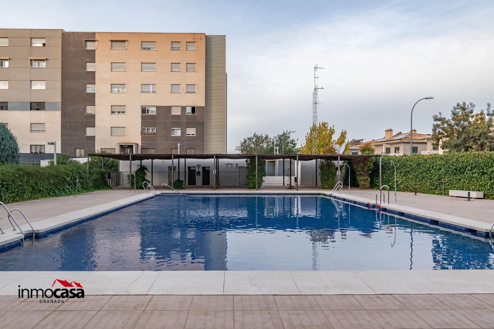 Piso de 3 habitaciones en Alhendín en venta con piscina garaje - 209.900 € (Ref: 9301191)
