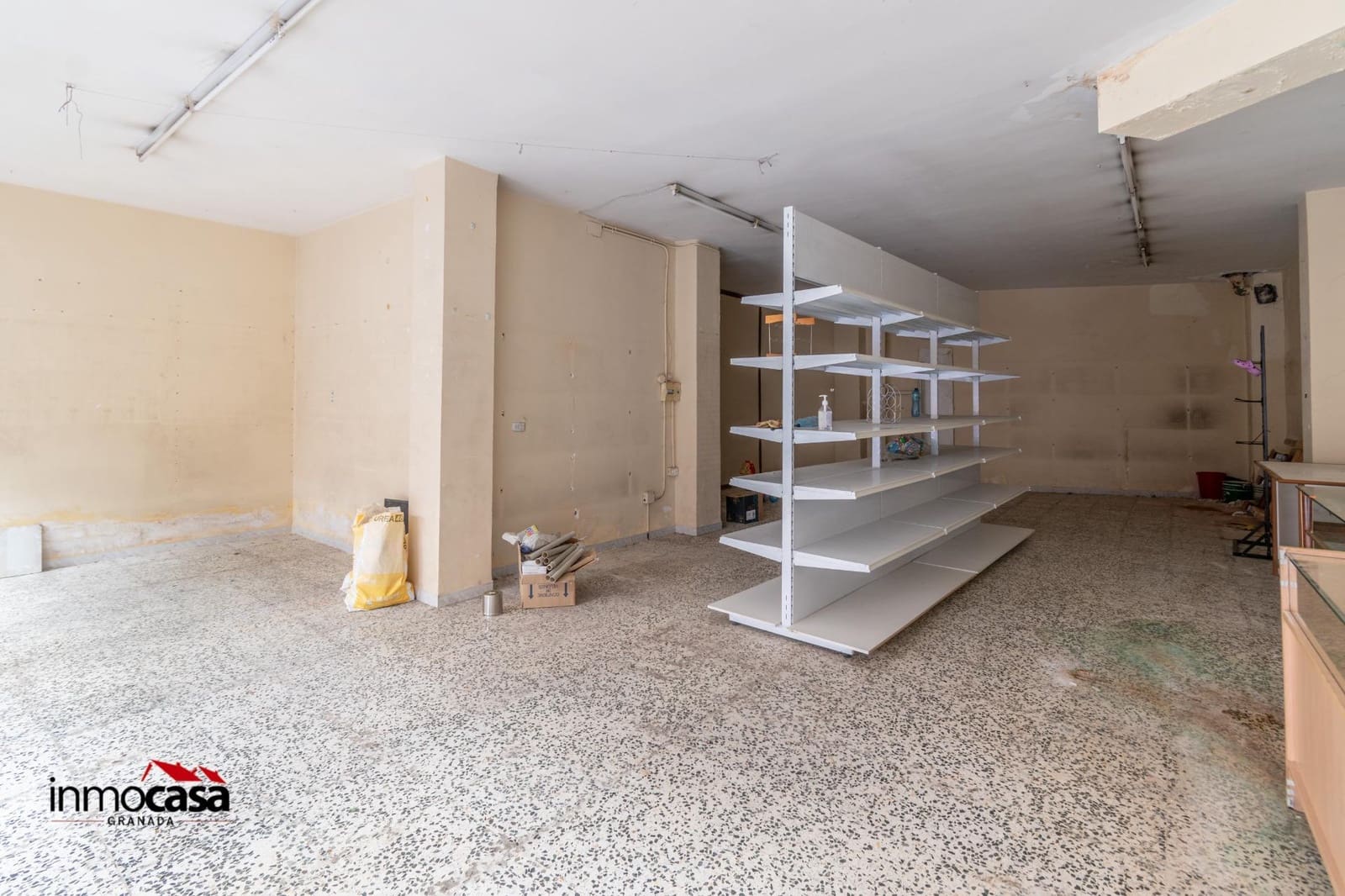 Commercieel te koop in Guadix - € 115.000 (Ref: 9326605)