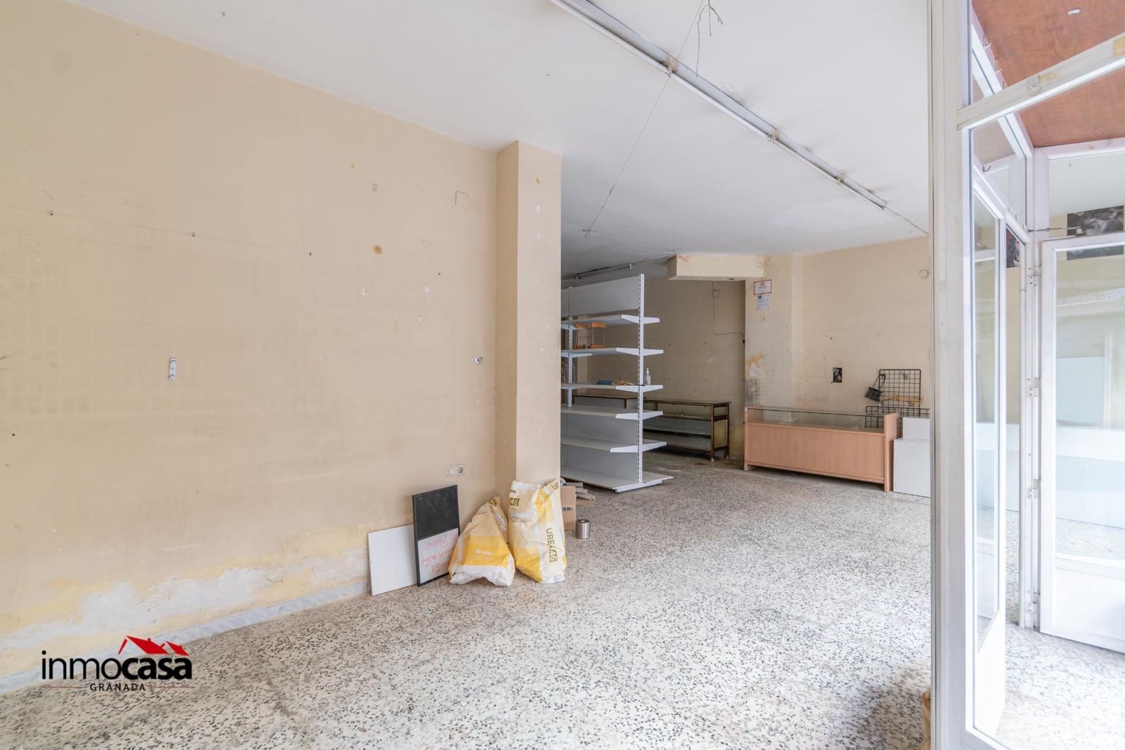 Commercieel te koop in Guadix - € 115.000 (Ref: 9326605)