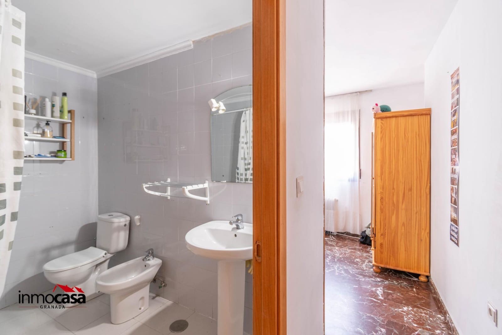 3 bedroom Flat for sale in Granada city - € 183,000 (Ref: 9326606)