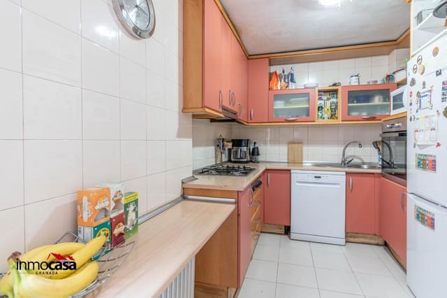 3 bedroom Flat for sale in Granada city - € 183,000 (Ref: 9326606)