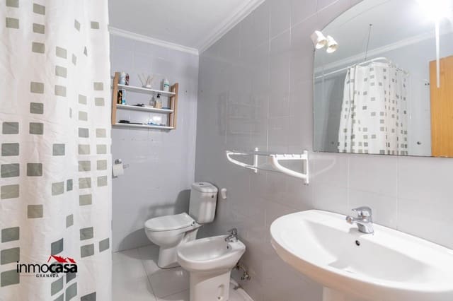 3 bedroom Flat for sale in Granada city - € 183,000 (Ref: 9326606)