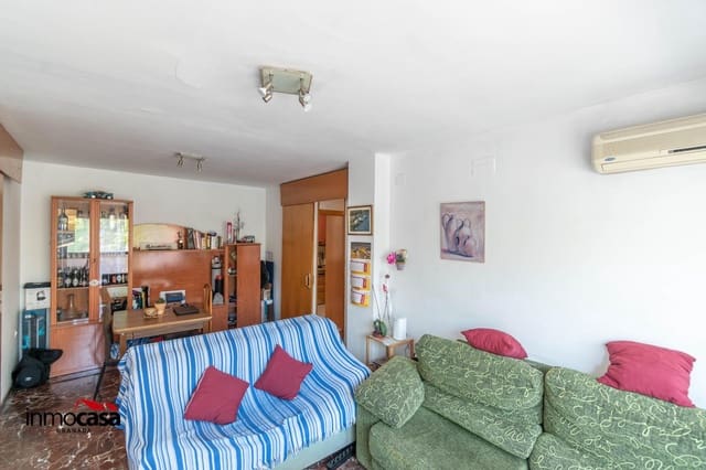 3 bedroom Flat for sale in Granada city - € 183,000 (Ref: 9326606)