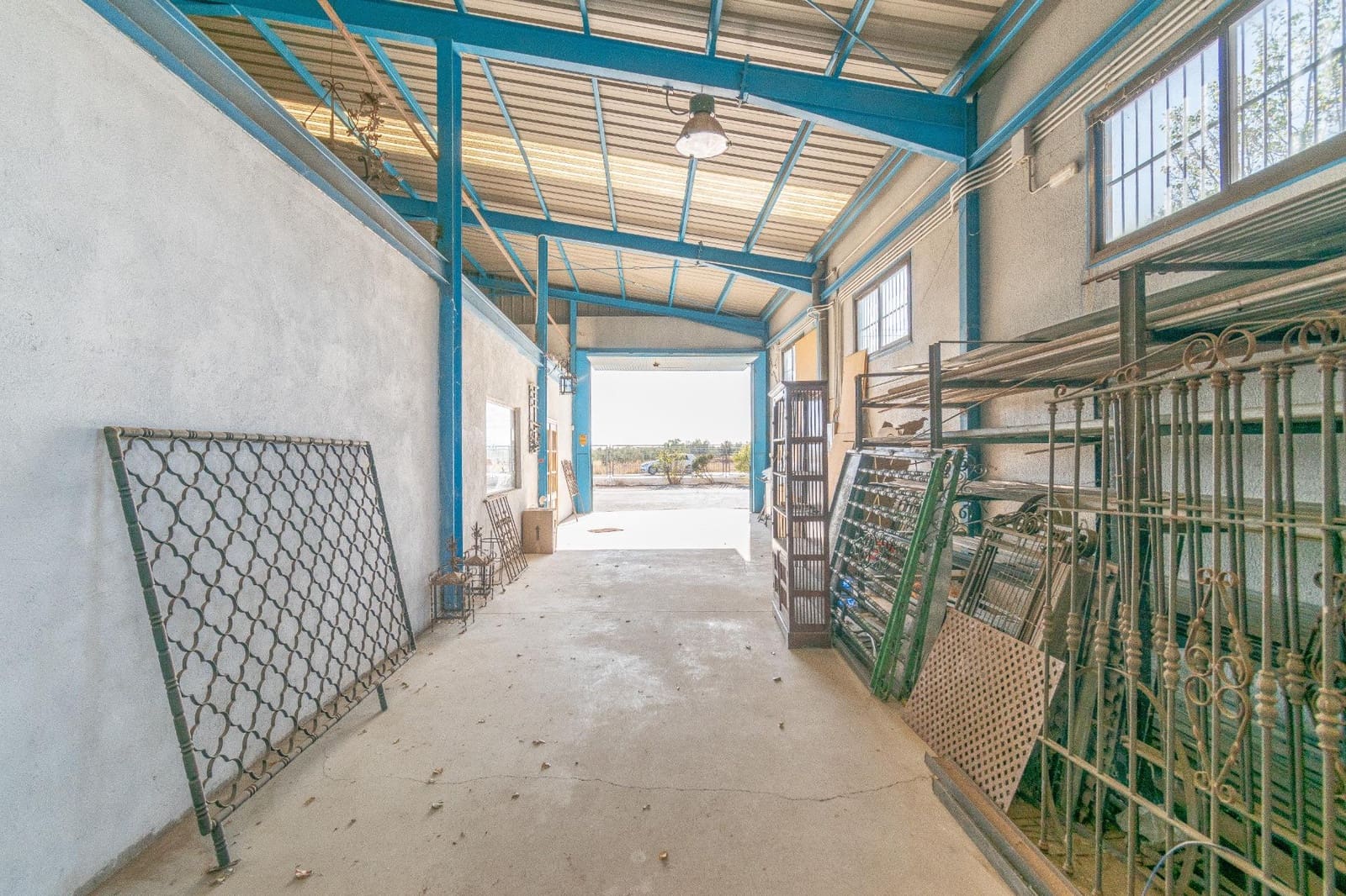 Bedrift til salgs i Albunan - € 350 000 (Ref: 9326608)