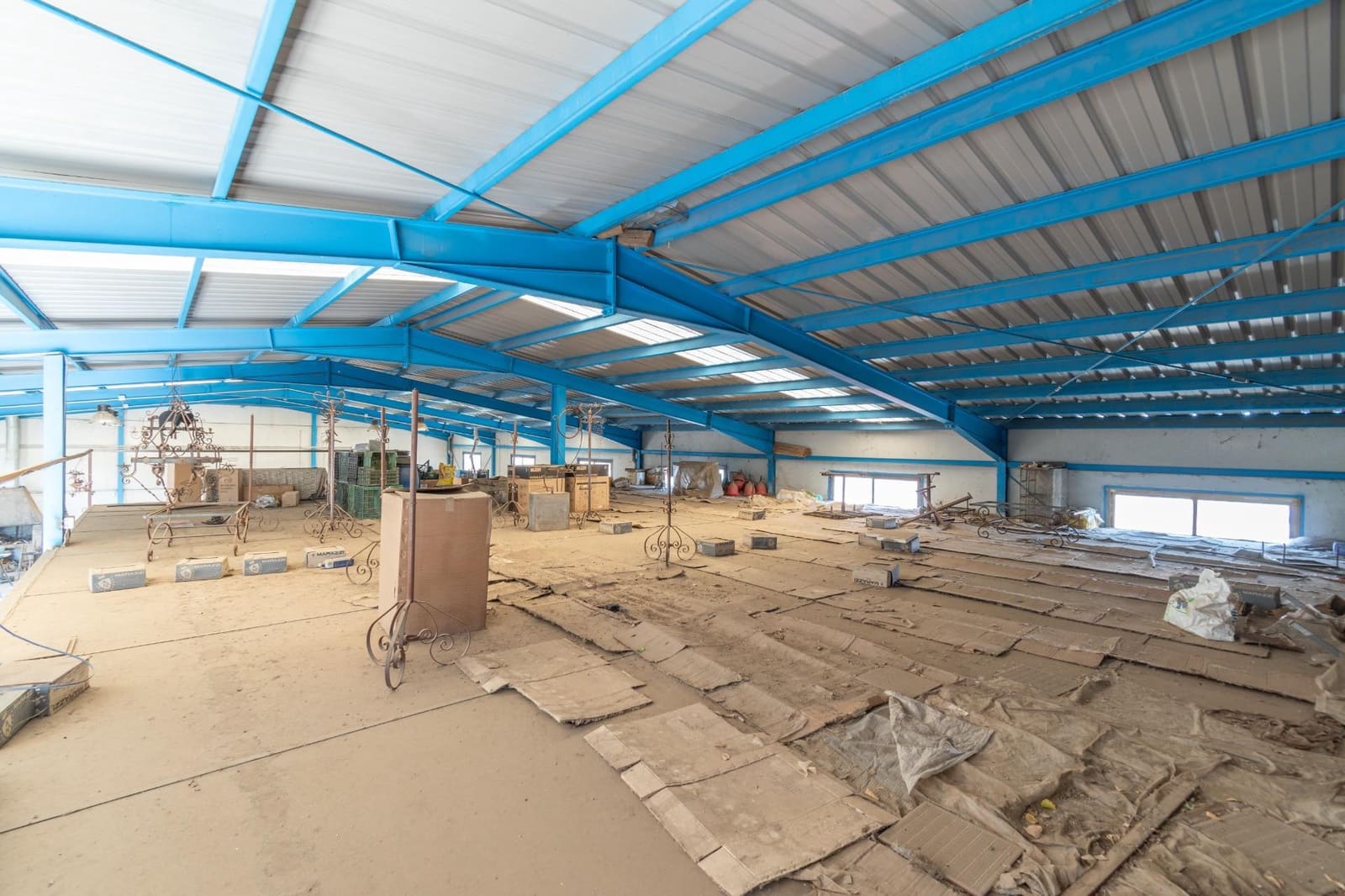 Bedrift til salgs i Albunan - € 350 000 (Ref: 9326608)