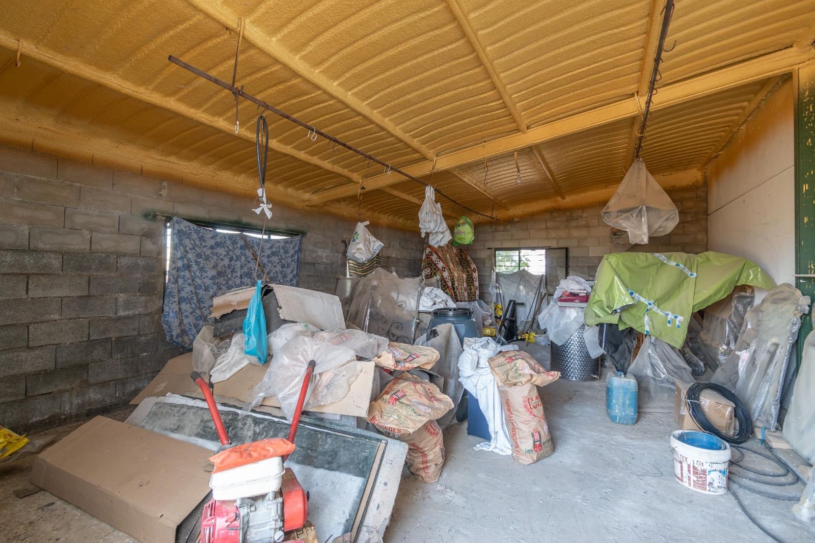 Bedrift til salgs i Albunan - € 350 000 (Ref: 9326608)