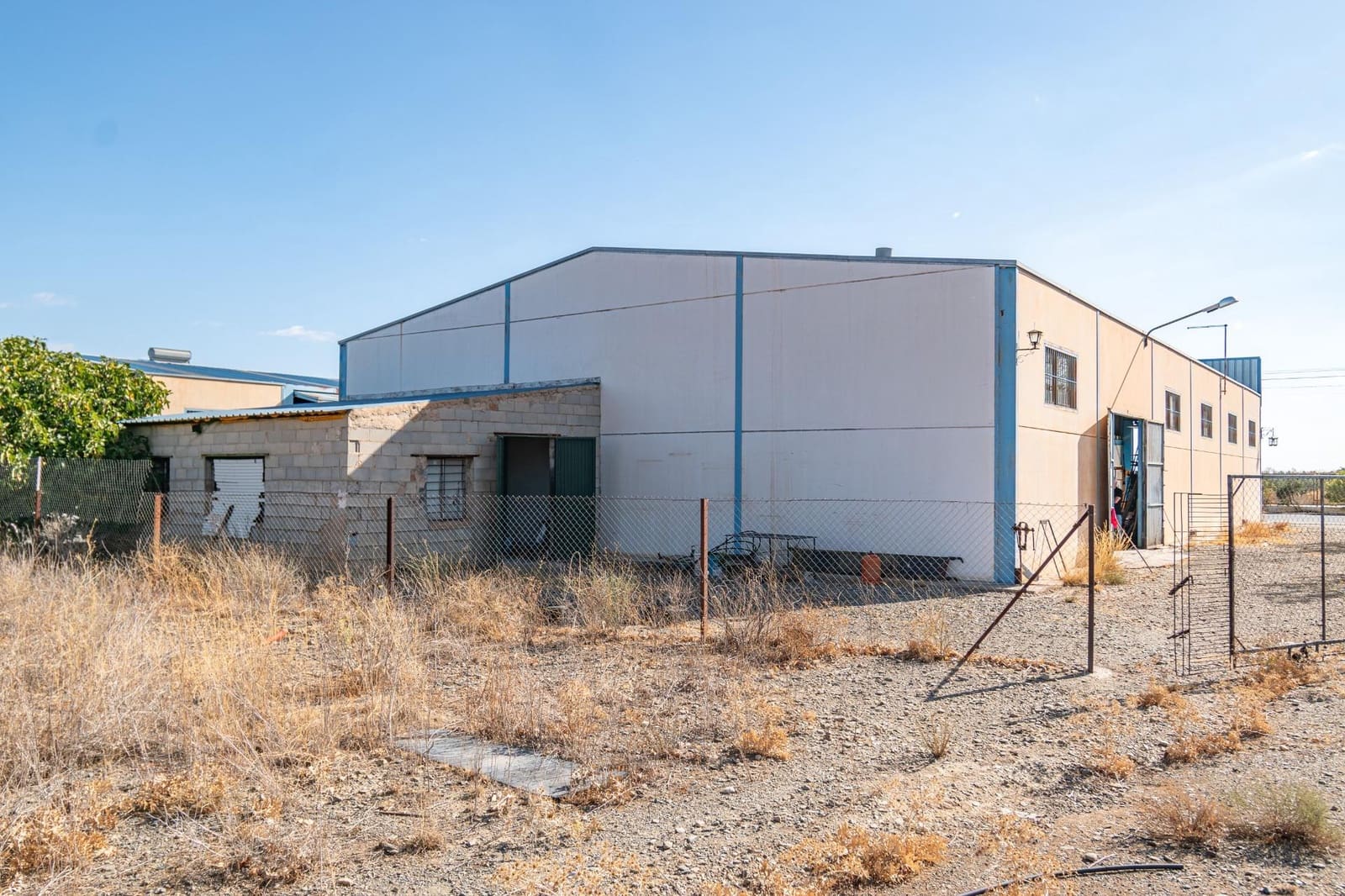 Bedrift til salgs i Albunan - € 350 000 (Ref: 9326608)