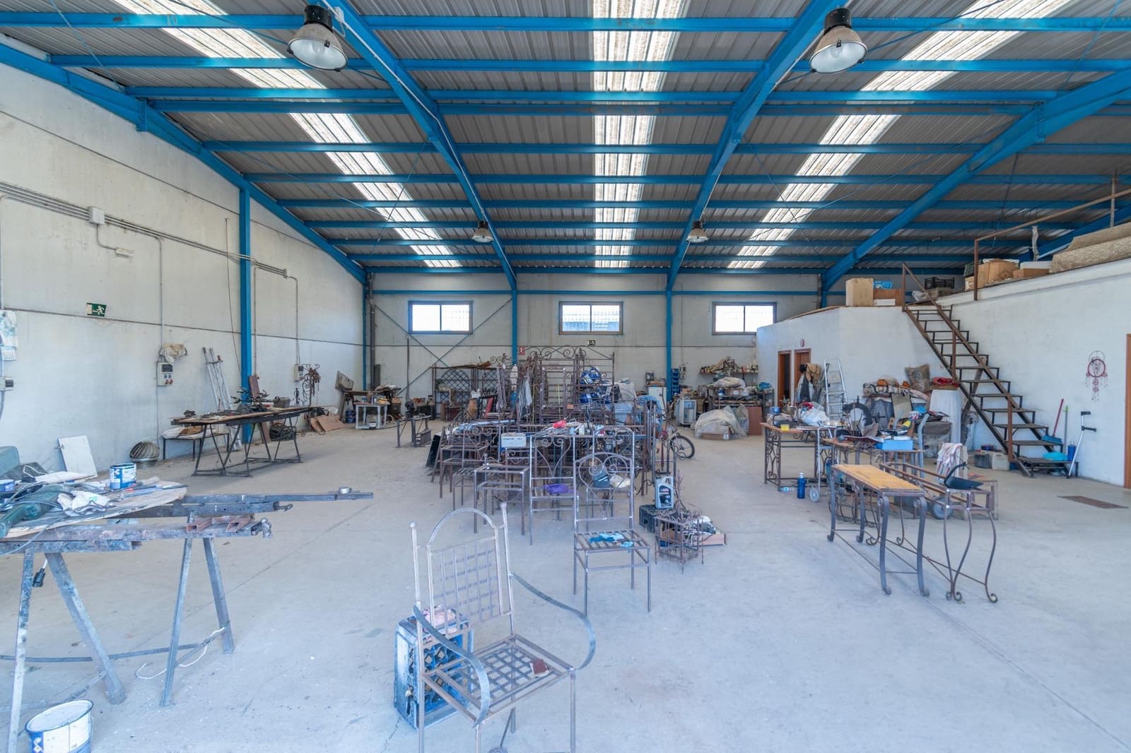 Bedrift til salgs i Albunan - € 350 000 (Ref: 9326608)