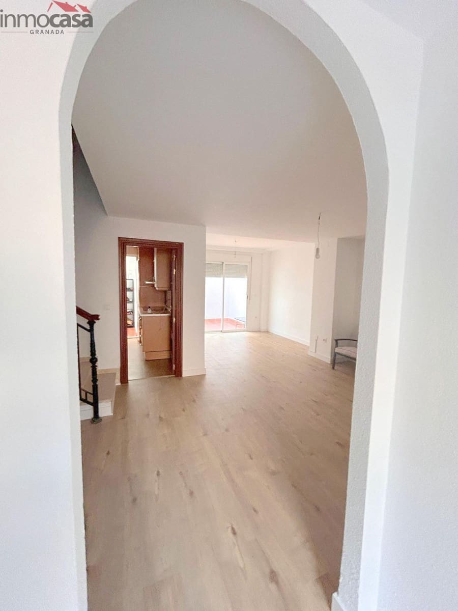 3 bedroom Terraced Villa for rent in Armilla with garage - € 800 (Ref: 9335144)