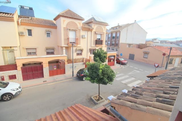 3 Zimmer Reihenhaus zu vermieten in Armilla mit Garage - 800 € (Ref: 9335144)