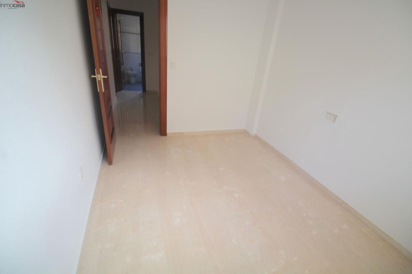 3 bedroom Terraced Villa for rent in Armilla with garage - € 800 (Ref: 9335144)