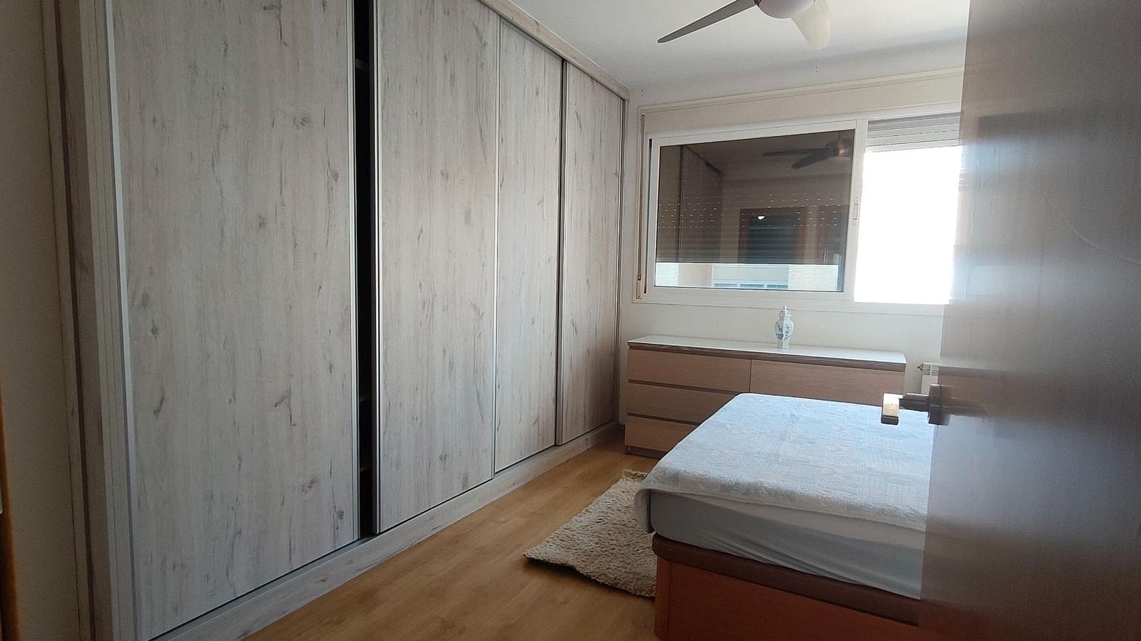 2 bedroom Flat for rent in Churriana de la Vega with garage - € 800 (Ref: 9338440)