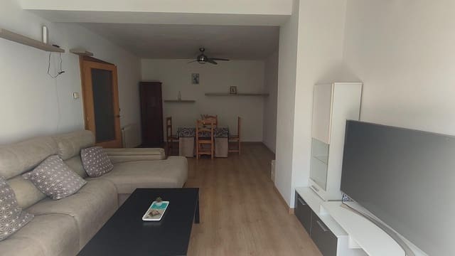 2 bedroom Flat for rent in Churriana de la Vega with garage - € 800 (Ref: 9338440)