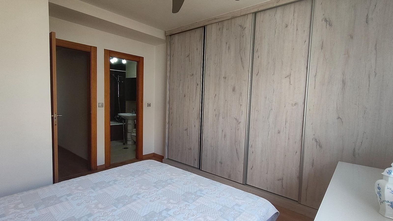 2 bedroom Flat for rent in Churriana de la Vega with garage - € 800 (Ref: 9338440)