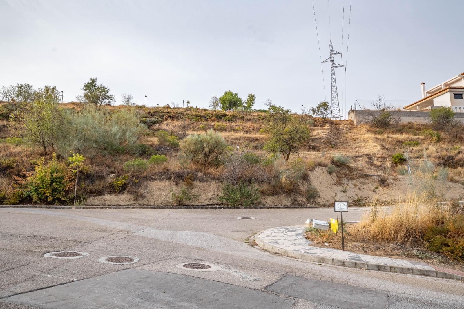 Byggetomt til salgs i La Zubia - € 82 900 (Ref: 9343254)