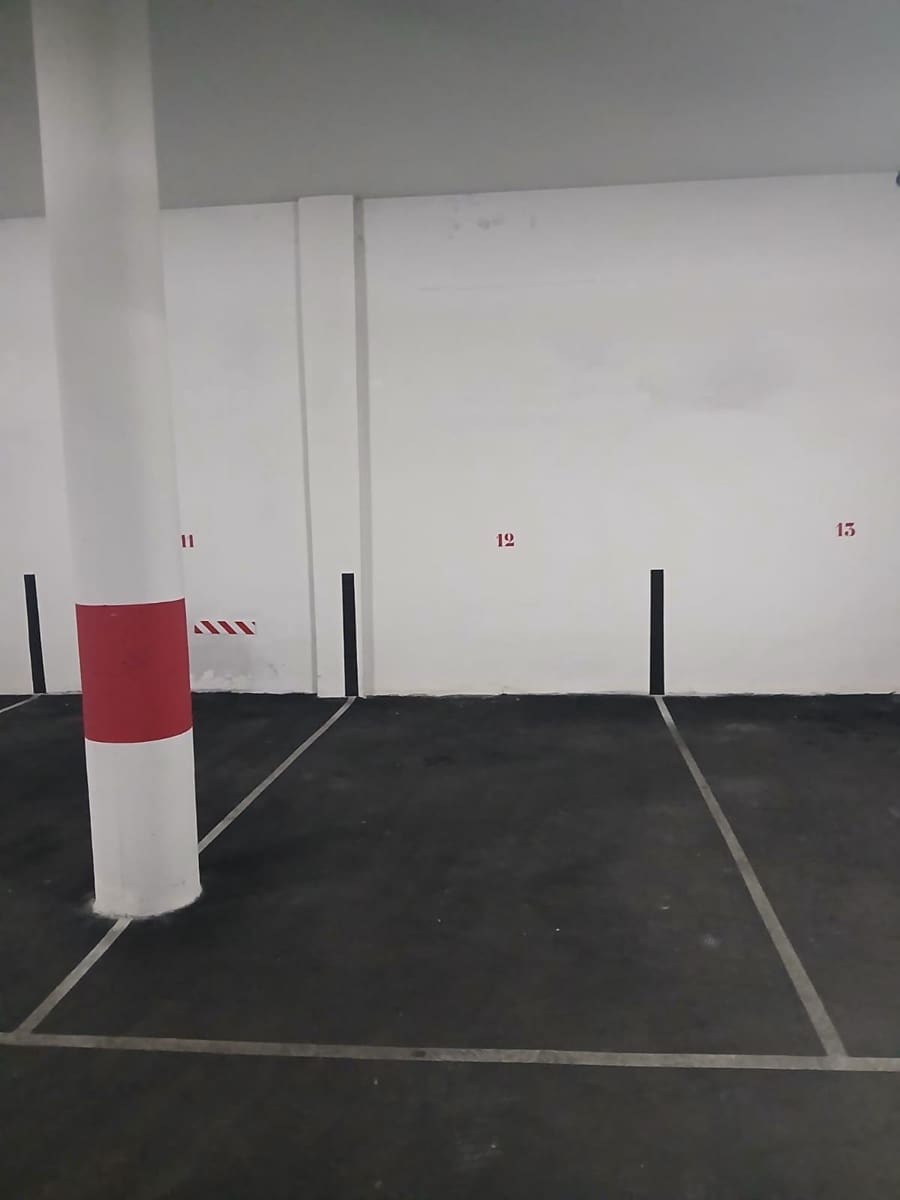 Garage te koop in Granada stad - € 22.000 (Ref: 9349684)