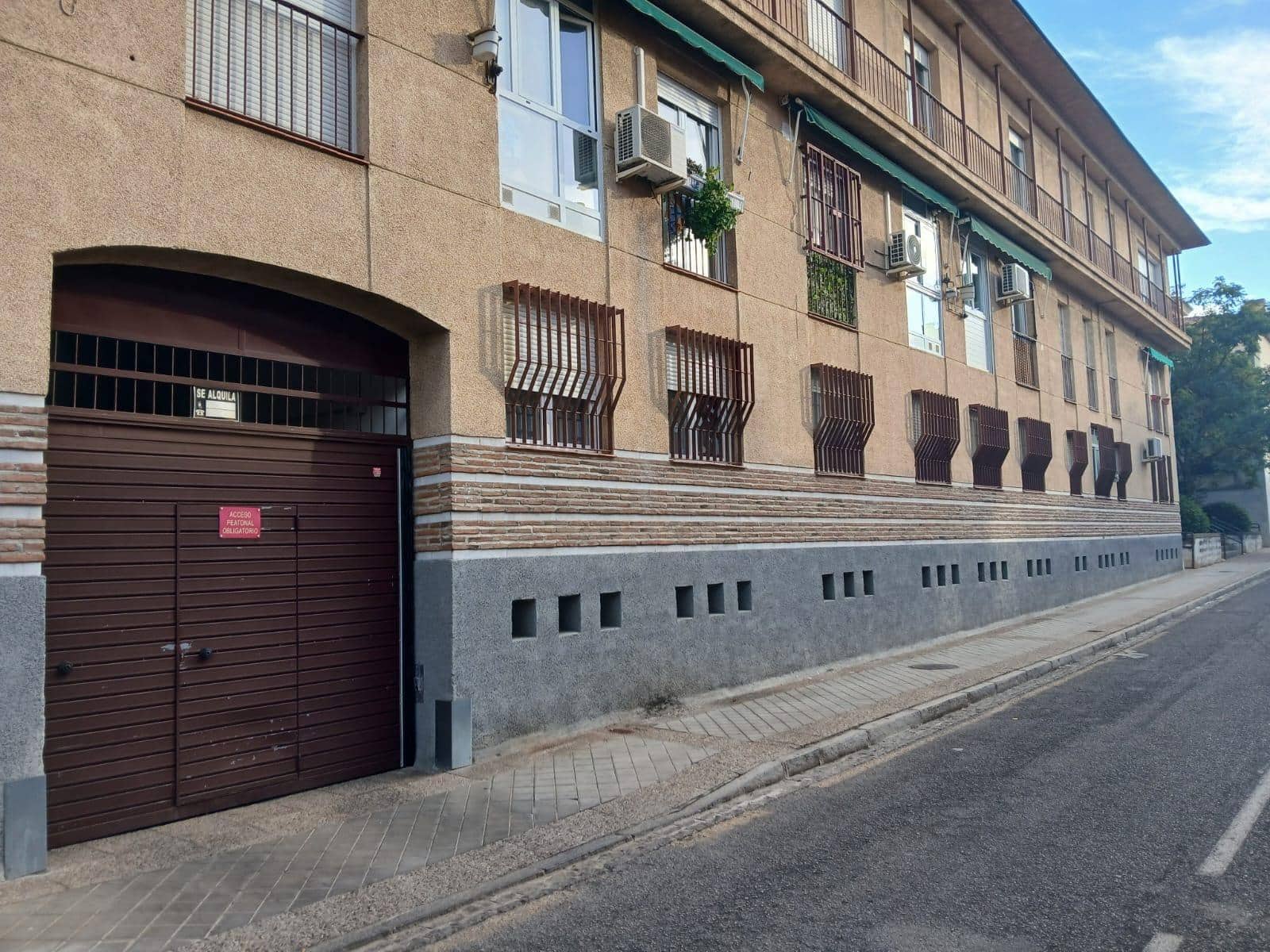 Garage te koop in Granada stad - € 22.000 (Ref: 9349684)