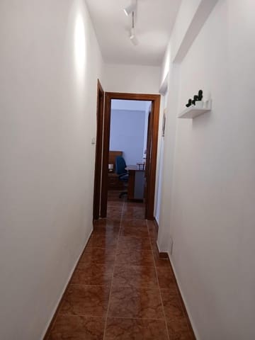 3 soveværelse Lejlighed til leje i Zaidin, Granada by - € 900 (Ref: 9353750)