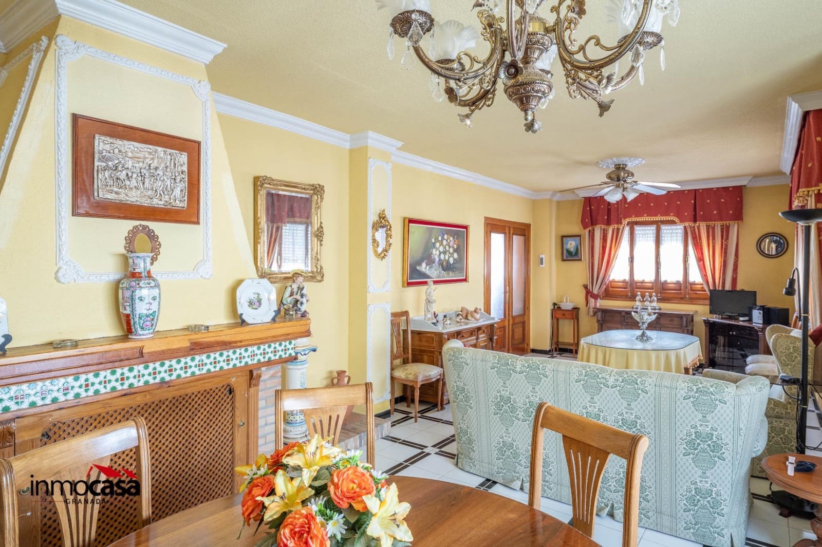 4 bedroom Villa for sale in Ogijares with pool garage - € 395,000 (Ref: 9379222)