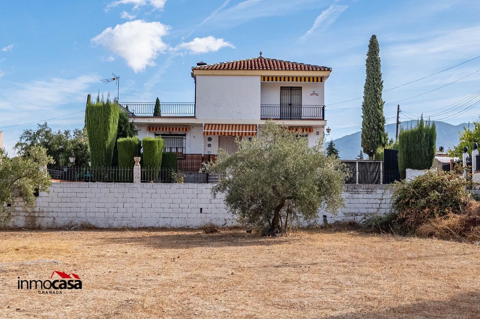 4 bedroom Villa for sale in Ogijares with pool garage - € 395,000 (Ref: 9379222)