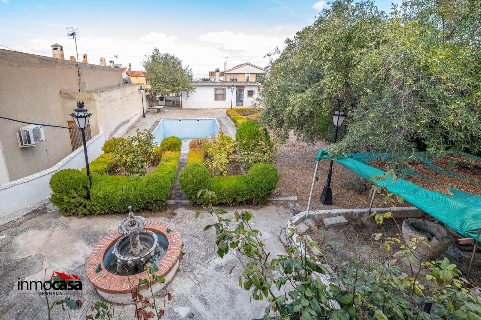 4 bedroom Villa for sale in Ogijares with pool garage - € 395,000 (Ref: 9379222)