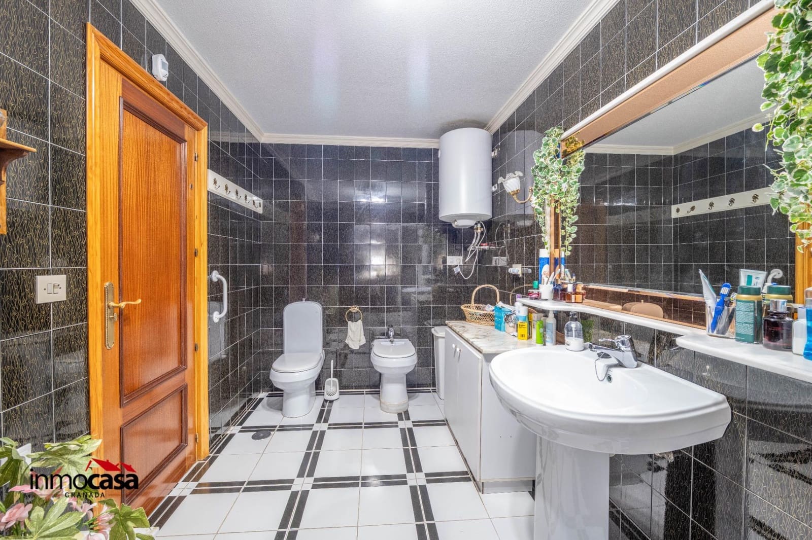 4 soveværelse Villa til salg i Ogijares med swimmingpool garage - € 395.000 (Ref: 9379222)