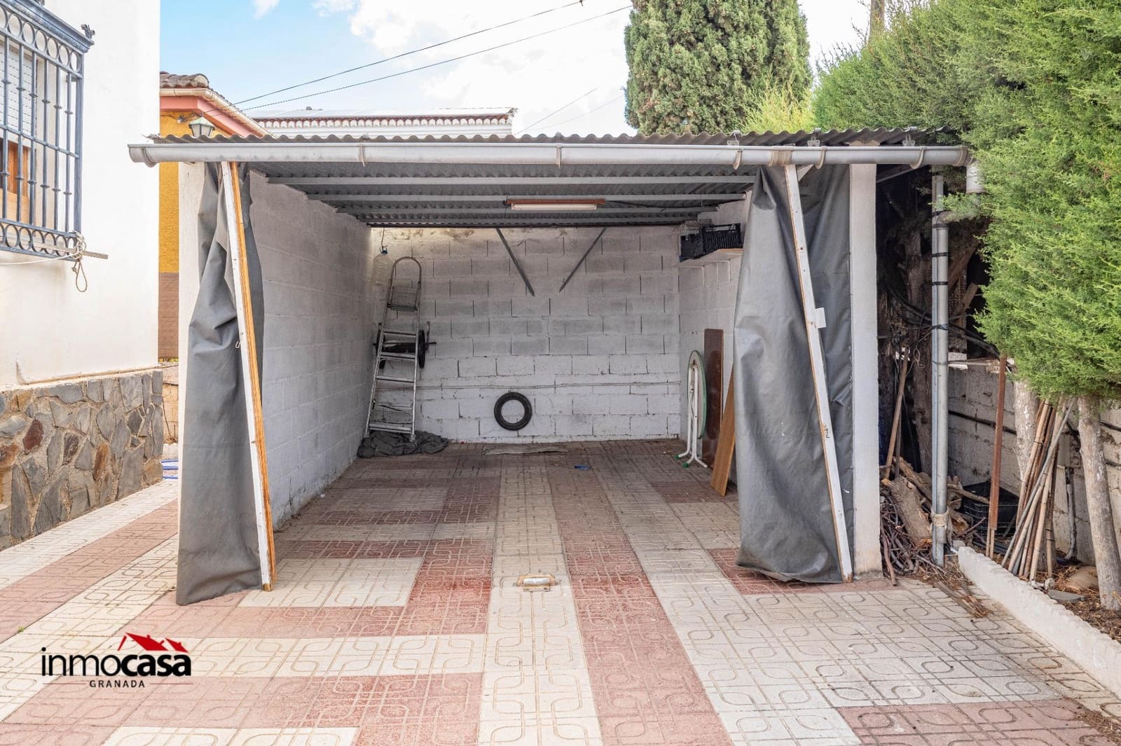 4 soveværelse Villa til salg i Ogijares med swimmingpool garage - € 395.000 (Ref: 9379222)