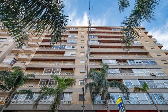 4 soverom Leilighet til salgs i Motril med garasje - € 250 000 (Ref: 9379223)