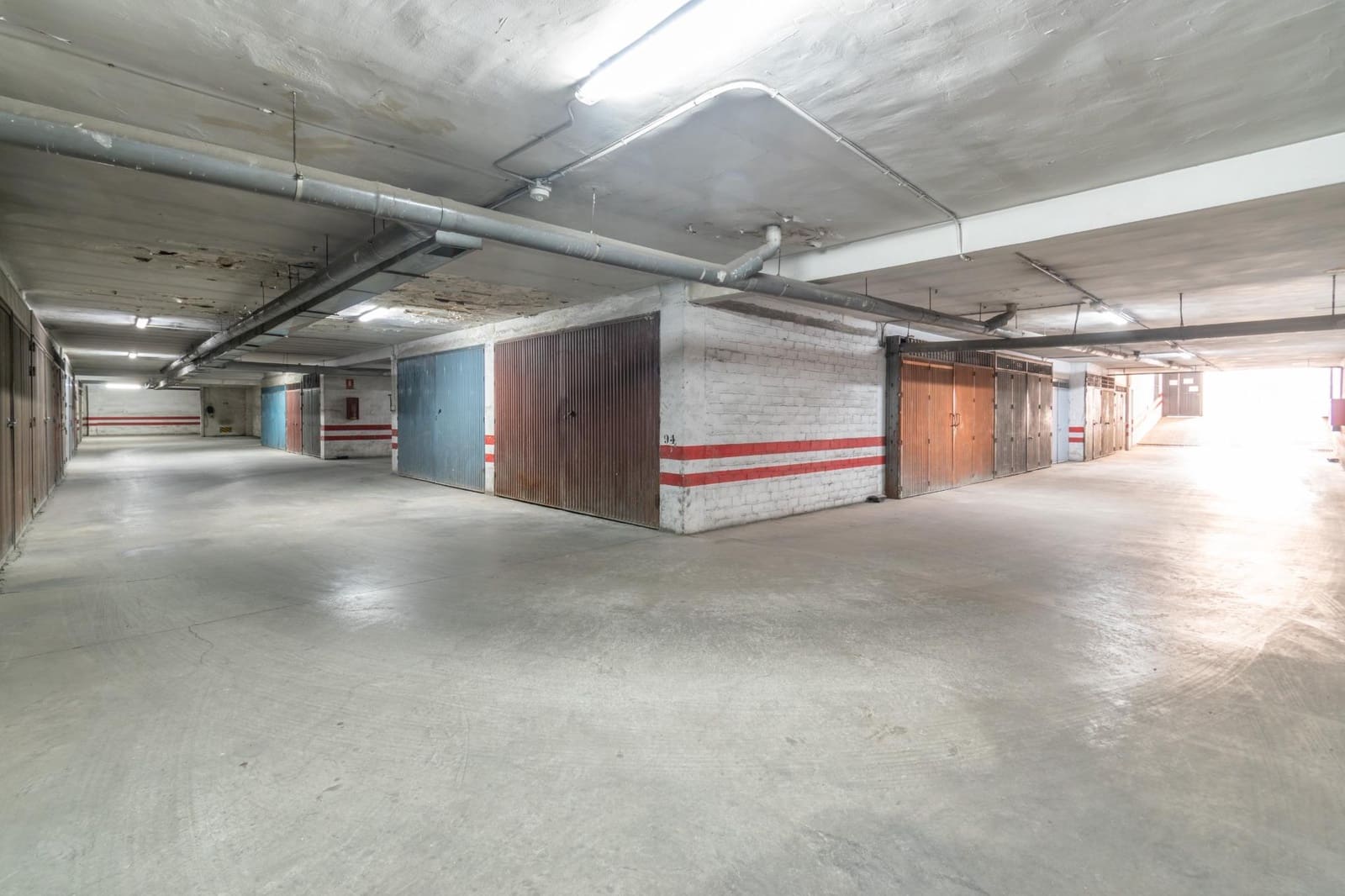 Garage til salg i Granada by - € 15.000 (Ref: 9379224)