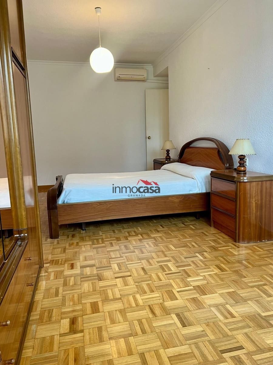 3 sypialnia Mieszkanie do wynajęcia w Miasto Grenada - 800 € (Ref: 9379225)