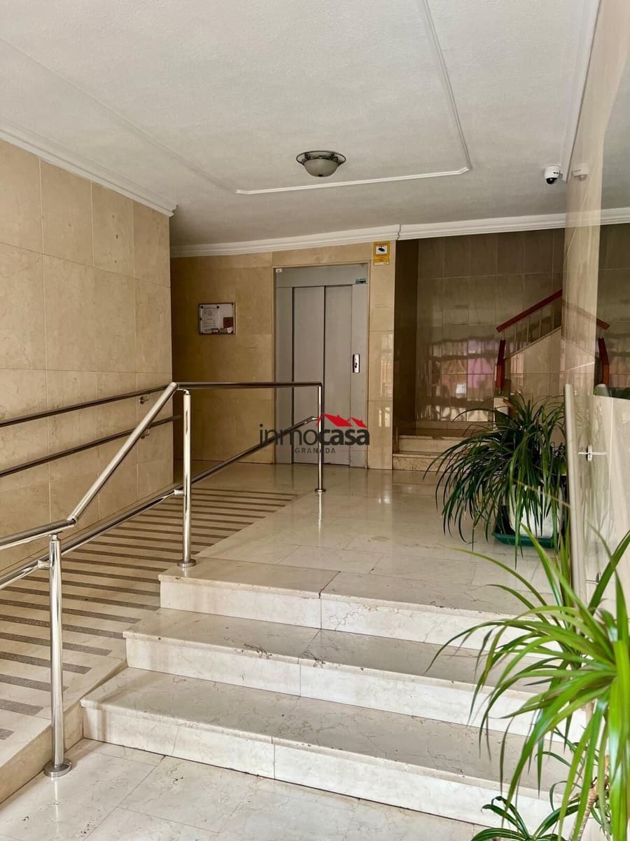 3 sypialnia Mieszkanie do wynajęcia w Miasto Grenada - 800 € (Ref: 9379225)