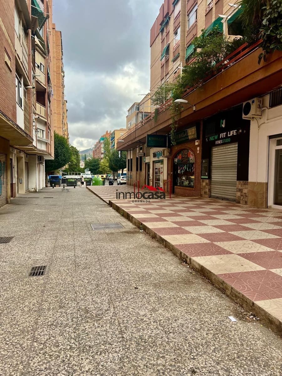 3 sypialnia Mieszkanie do wynajęcia w Miasto Grenada - 800 € (Ref: 9379225)