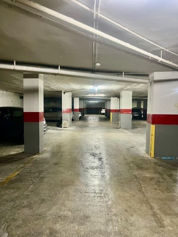 Garage til salg i Granada by - € 20.000 (Ref: 9379226)