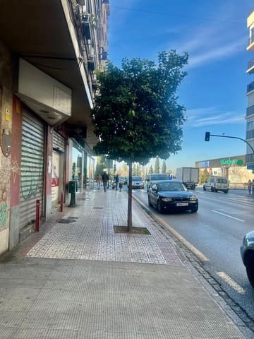 Garage til salg i Granada by - € 20.000 (Ref: 9379226)