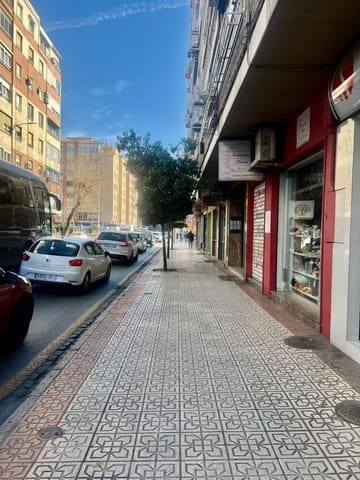 Garage til salg i Granada by - € 20.000 (Ref: 9379226)