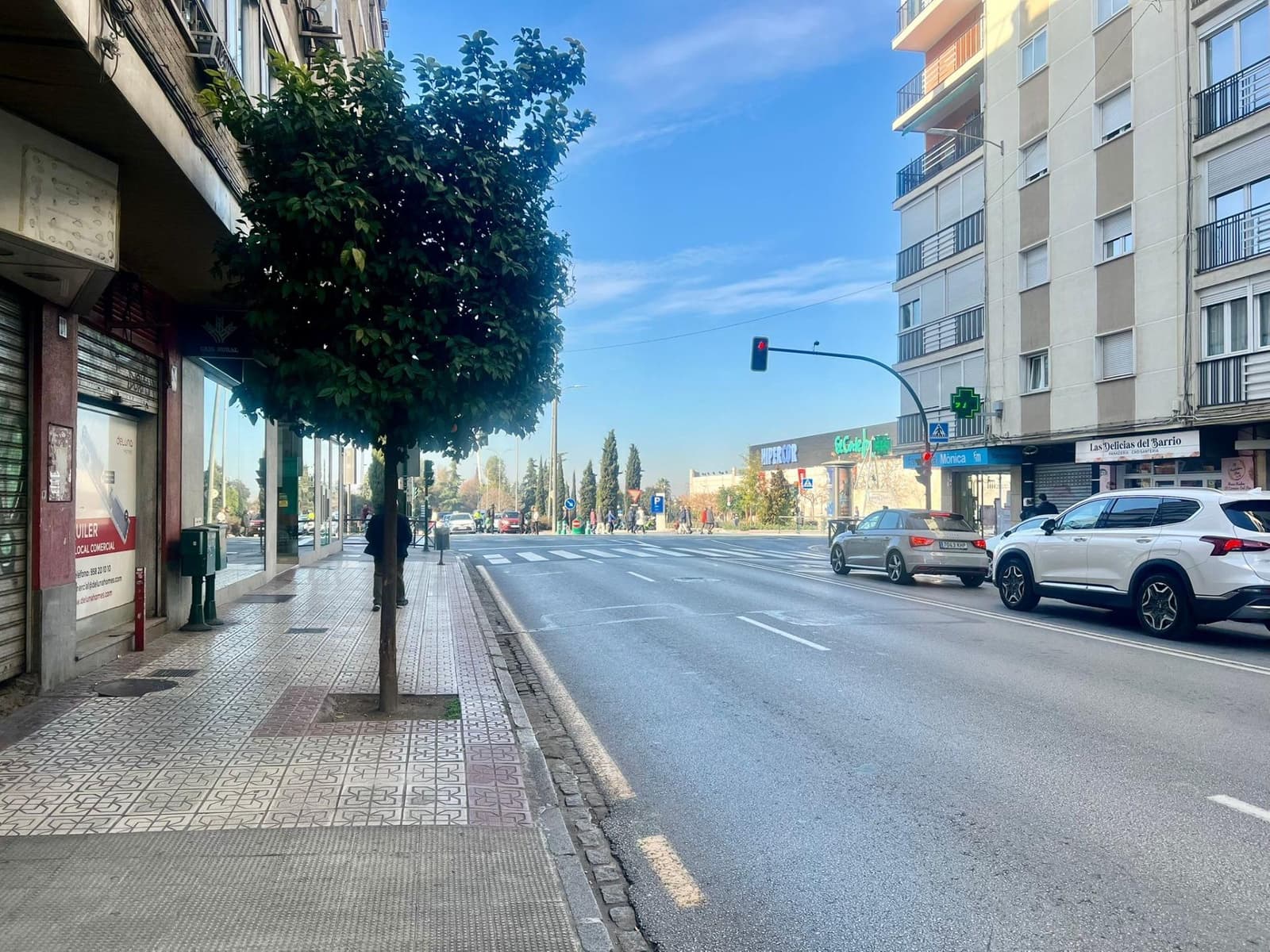 Autotalli myytävänä paikassa Granada kaupunki - 20 000 € (Ref: 9379226)