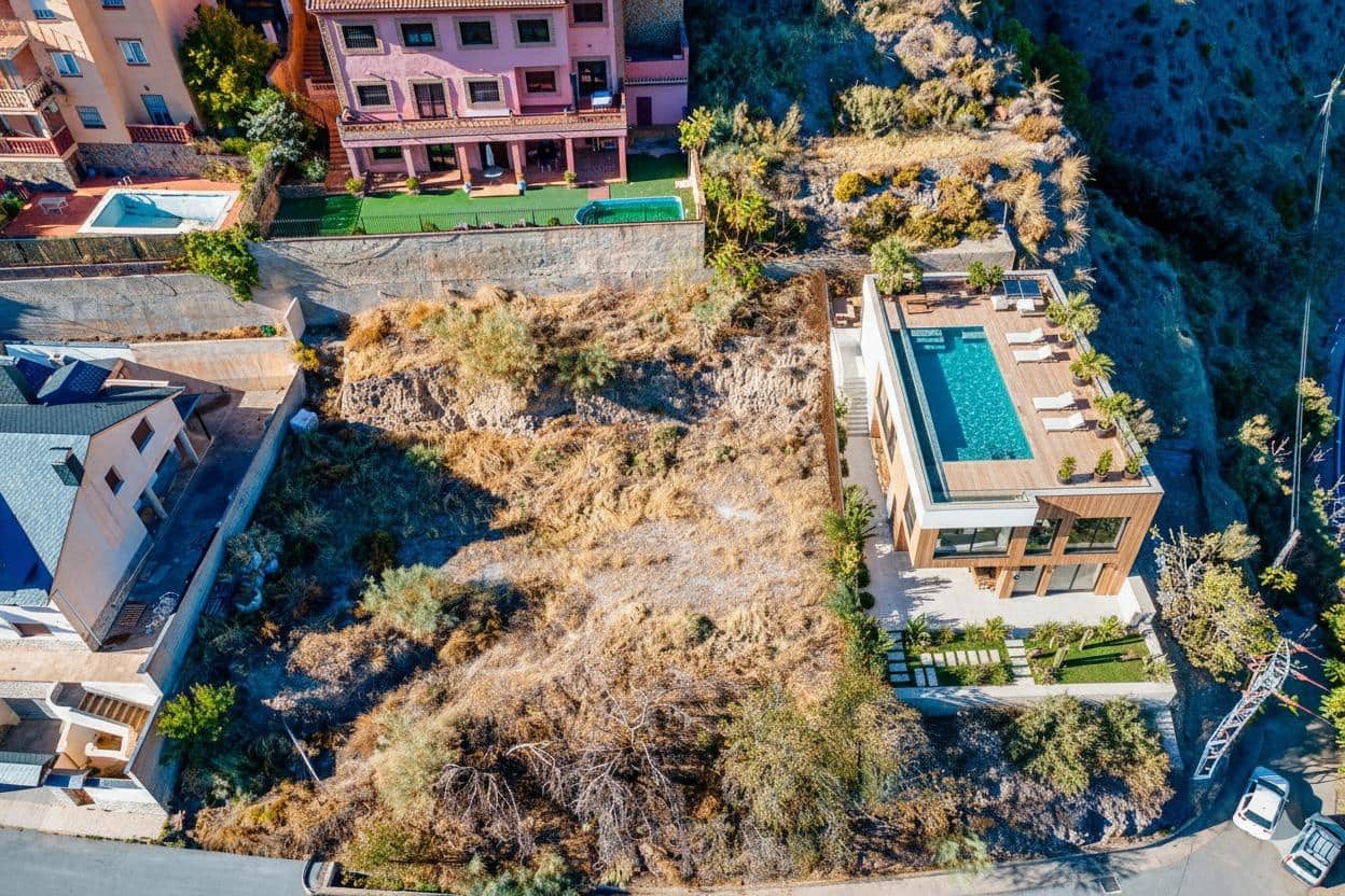 Tontti myytävänä paikassa Pinos Genil - 98 000 € (Ref: 9383083)