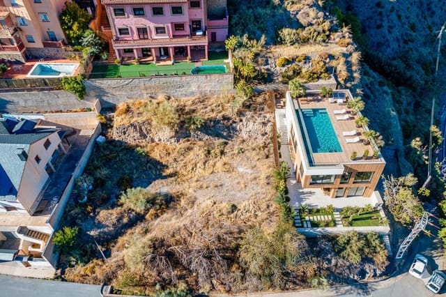 Area Edificabile in vendita in Pinos Genil - 98.000 € (Rif: 9383083)