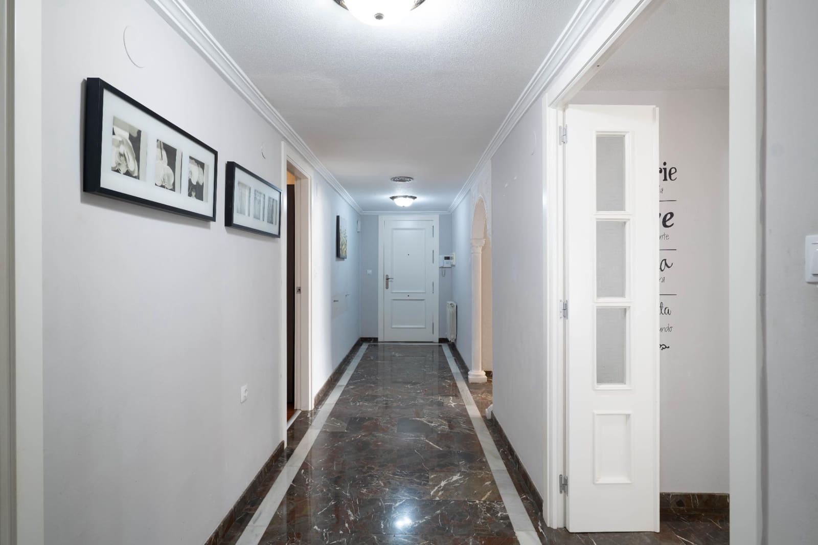 4 sypialnia Mieszkanie na sprzedaż w Miasto Grenada z garażem - 382 000 € (Ref: 9396168)