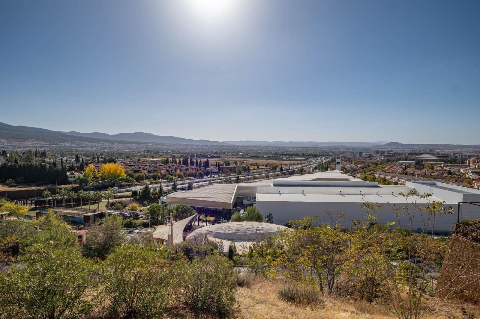 4 bedroom Flat for sale in Granada city with garage - € 382,000 (Ref: 9396168)