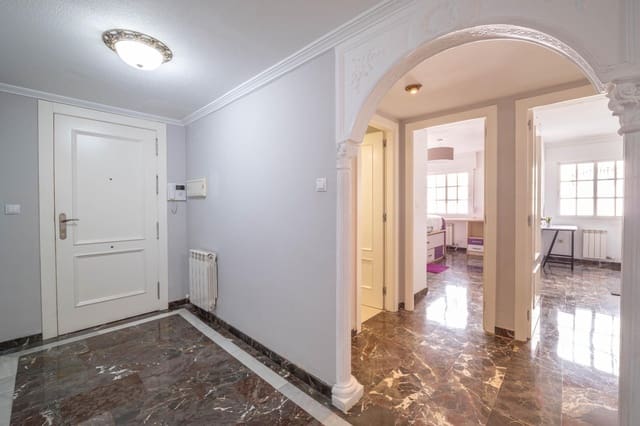 4 chambre Appartement à vendre à Grenade ville avec garage - 382 000 € (Ref: 9396168)